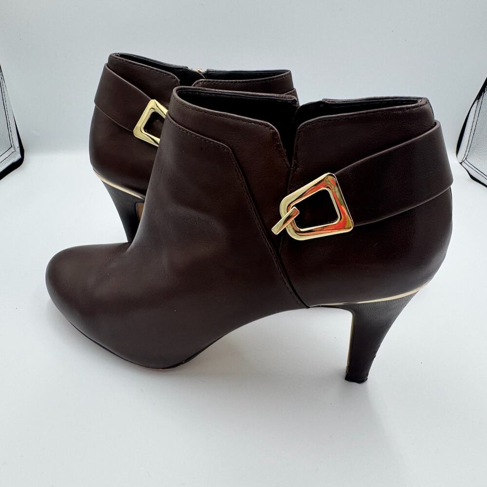 Vince Camuto Vernaya Ankle Booties 10M Espresso Brown Leather Gold Buckle Heels - Picture 11 of 16